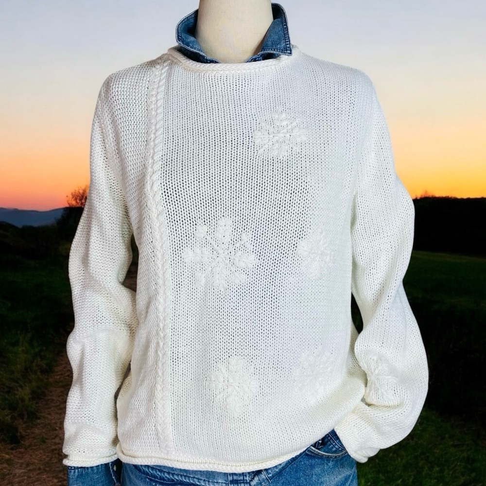 🆕 Vintage Snowflake Sweater